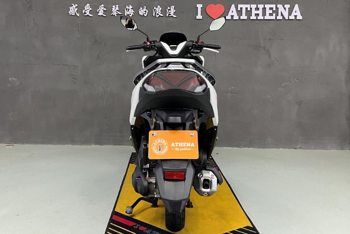 Xe ga 150cc giá rẻ 26 triệu đồng với công nghệ tiên tiến ABS 2 kênh - Ảnh 6. Xe ga 150cc giá rẻ 26 triệu đồng với công nghệ tiên tiến ABS 2 kênh - Ảnh 6.