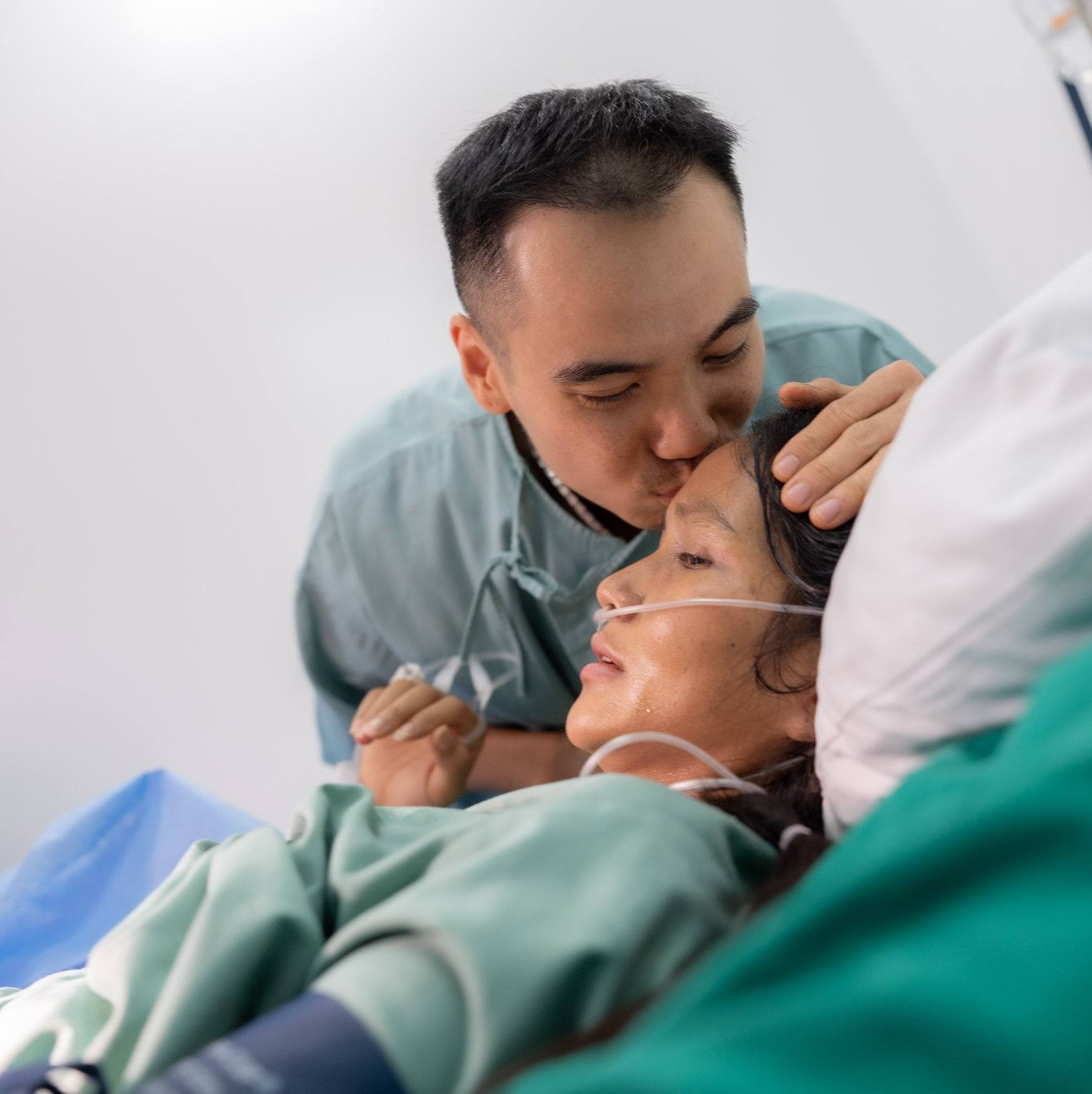 Hoa hậu H'Hen Niê tiết lộ chuyện xúc động về chồng với 'nồi cám heo ngon nhất đời' - Ảnh 1.