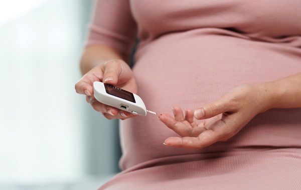Hướng dẫn chi tiết cách ăn uống, kiểm soát cân nặng hợp lý cho thai phụ để tránh mắc đái tháo đường thai kỳ - Ảnh 1.