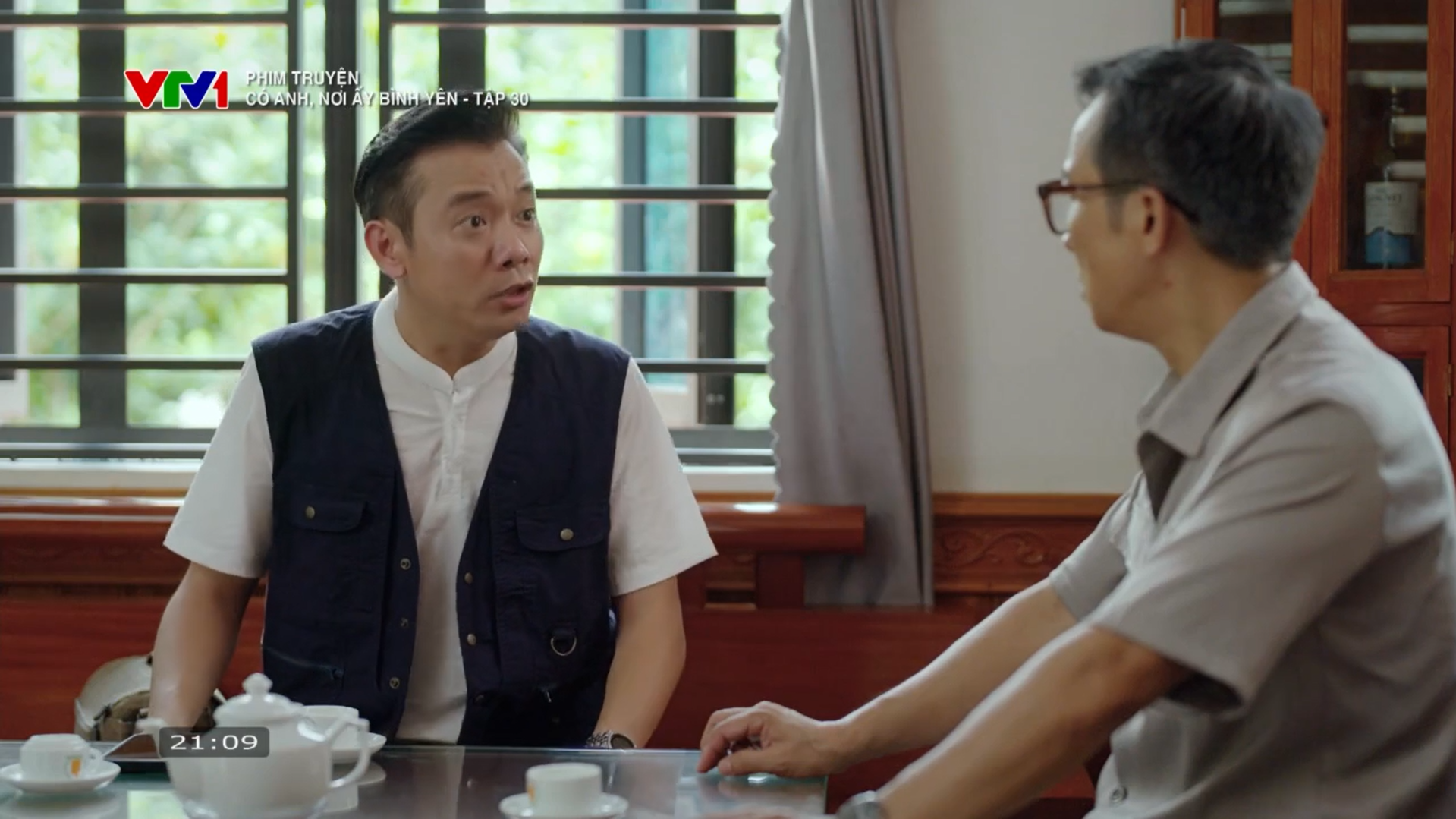'Có anh, nơi ấy bình yên' tập mới nhất: Chủ tịch xã Thứ buông mỏ đá, Hồng Phát bỏ trốn - Ảnh 1.