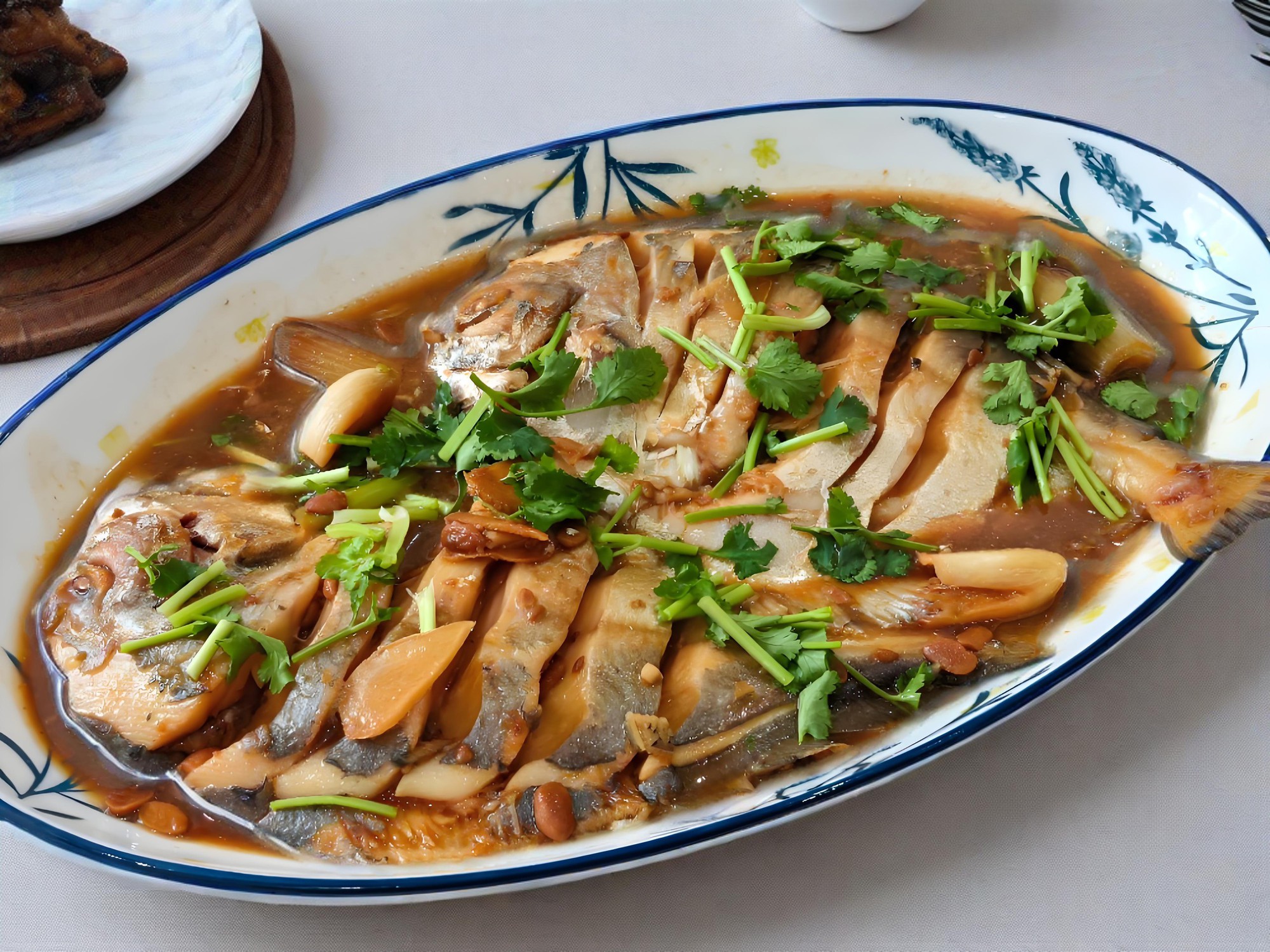 ca-chim-trang-kho-17587053630231487363901-1758709675560-175870967631695363491-1758764131798-17587641325331976772977.jpeg