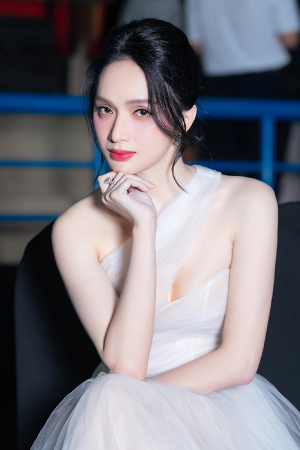 huong-giang-8-1758897659872307436948.jpg