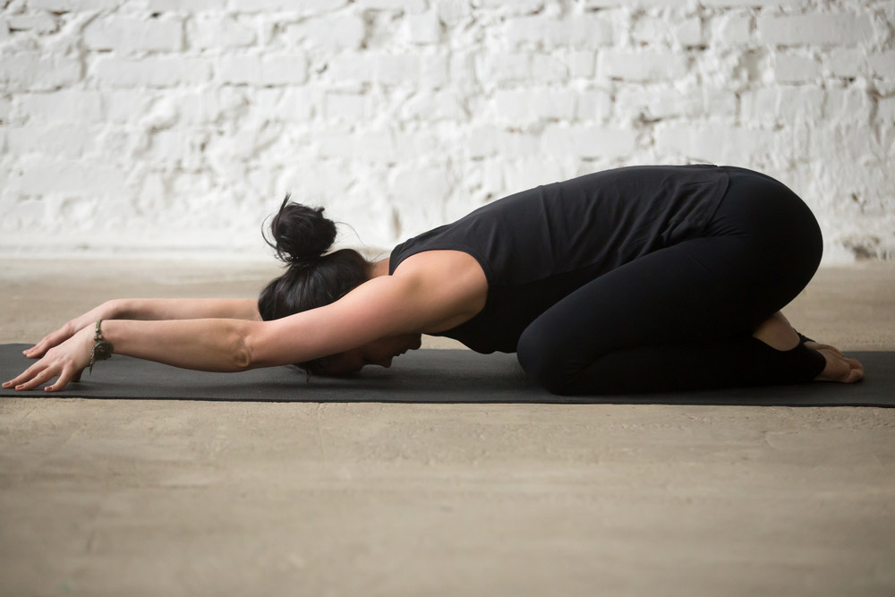 6 tư thế yoga giúp giảm đau và căng thẳng khi bị lạc nội mạc tử cung- Ảnh 3.