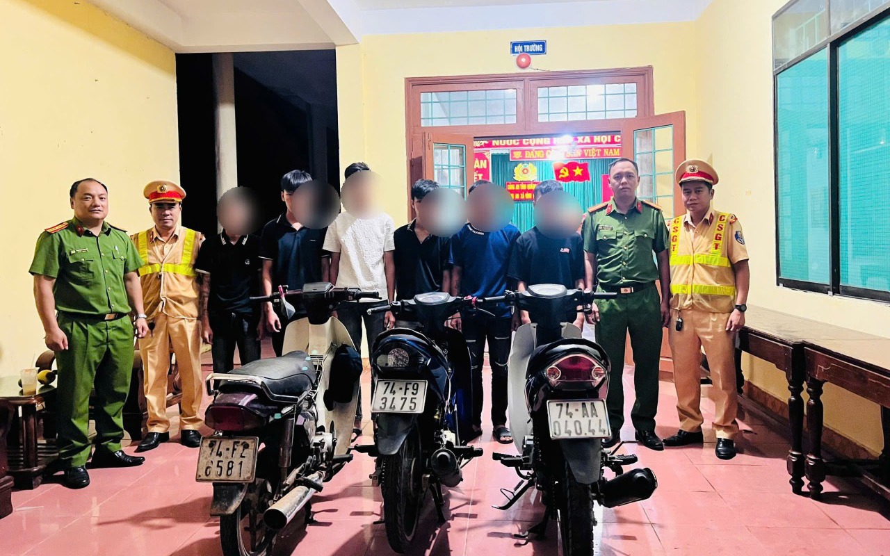 xu-ly-nhom-thanh-thieu-nien-chay-xe-lang-lach-1756886296836517161856-114-0-914-1280-crop-1756886322126310887871.jpeg