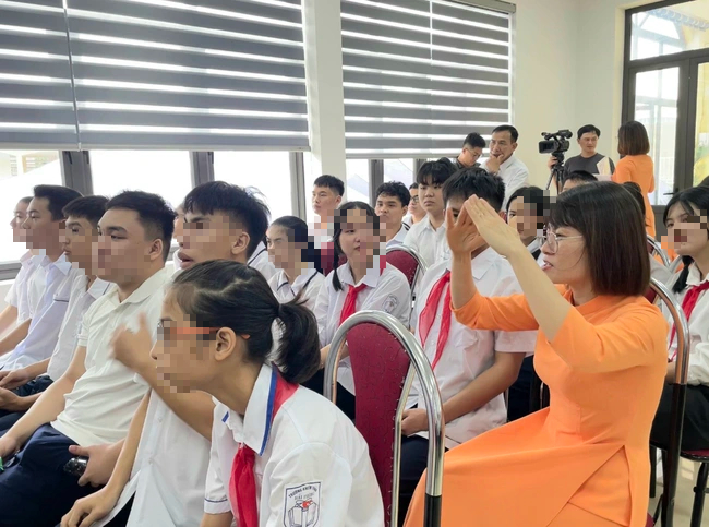 Lễ khai giảng đặc biệt tại Trường Giáo dục chuyên biệt Hải Phòng - Ảnh 3. Lễ khai giảng đặc biệt tại Trường Giáo dục chuyên biệt Hải Phòng - Ảnh 3.
