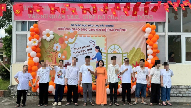 Lễ khai giảng đặc biệt tại Trường Giáo dục chuyên biệt Hải Phòng - Ảnh 7. Lễ khai giảng đặc biệt tại Trường Giáo dục chuyên biệt Hải Phòng - Ảnh 7.