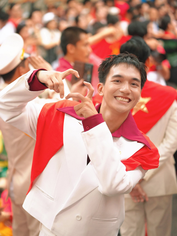 do-nhat-hoang-5-17570851840721163627554.jpg
