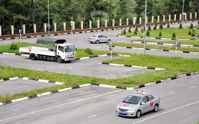 Yêu cầu mới nhất để nâng hạng bằng lái xe, người học lái phải đáp ứng điều kiện gì? - Ảnh 5. Yêu cầu mới nhất để nâng hạng bằng lái xe, người học lái phải đáp ứng điều kiện gì? - Ảnh 5.