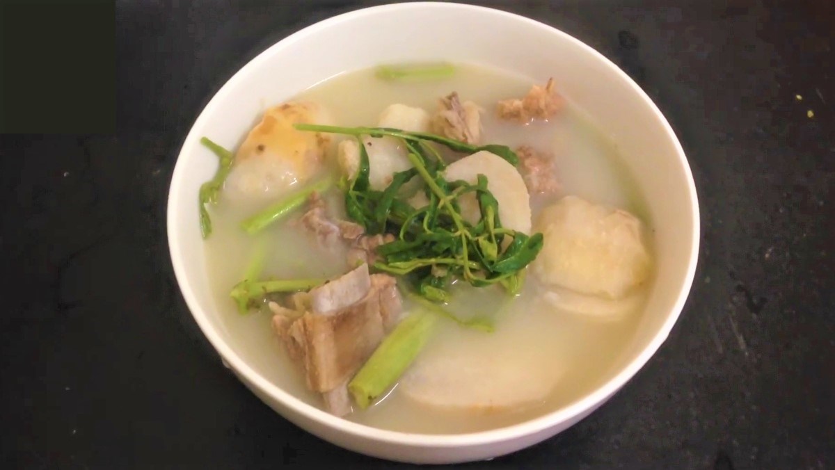 canh-khoai-so-rau-rut-nau-suon-thumbnail-2-1757312772295-1757312772605862003040.jpg