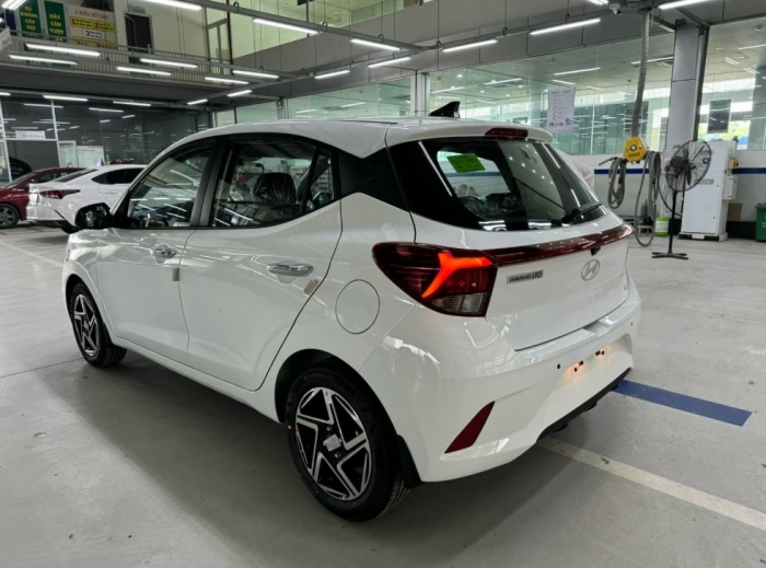 Giá lăn bánh Hyundai Grand i10 giảm sốc , cạnh tranh với Kia Morning - Ảnh 3.