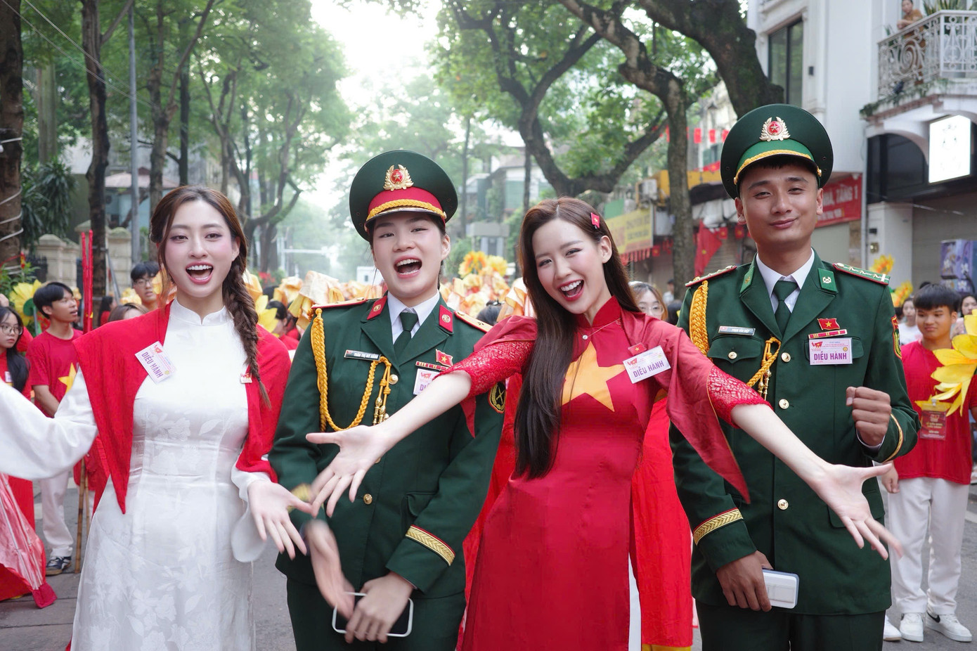 Căn phòng đặc biệt của Hoa hậu vừa tham gia diễu hành A80, có bố là đại tá quân đội - Ảnh 2. Căn phòng đặc biệt của Hoa hậu vừa tham gia diễu hành A80, có bố là đại tá quân đội - Ảnh 2.