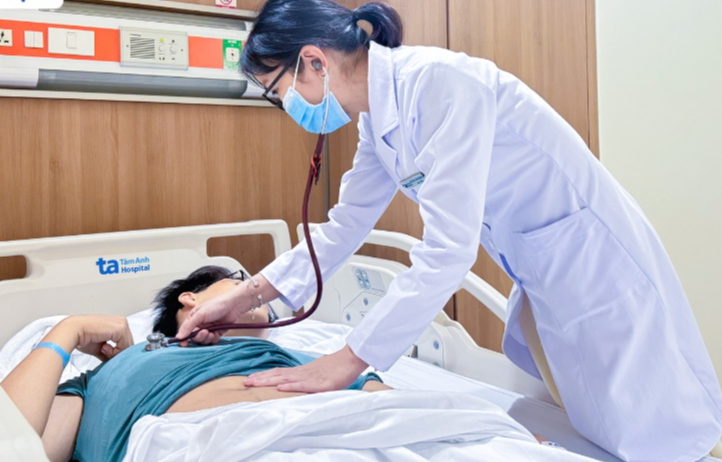 Áp lực mùa thi, nam sinh 15 tuổi hai lần nhập viện vì loét dạ dày - Ảnh 1.