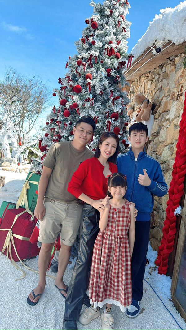 Lê Phương có tin vui ở tuổi trung niên - Ảnh 4. Lê Phương có tin vui ở tuổi trung niên - Ảnh 4.