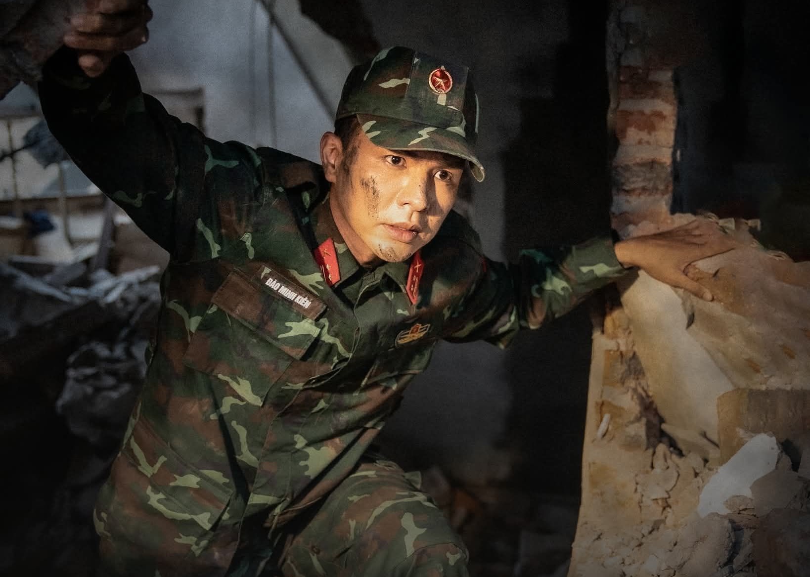 Kh&ocirc;ng giới hạn: Cặp đ&ocirc;i mới Steven Nguyễn v&agrave; Minh Trang g&acirc;y sốt tr&ecirc;n VTV năm 2026 - Ảnh 1.