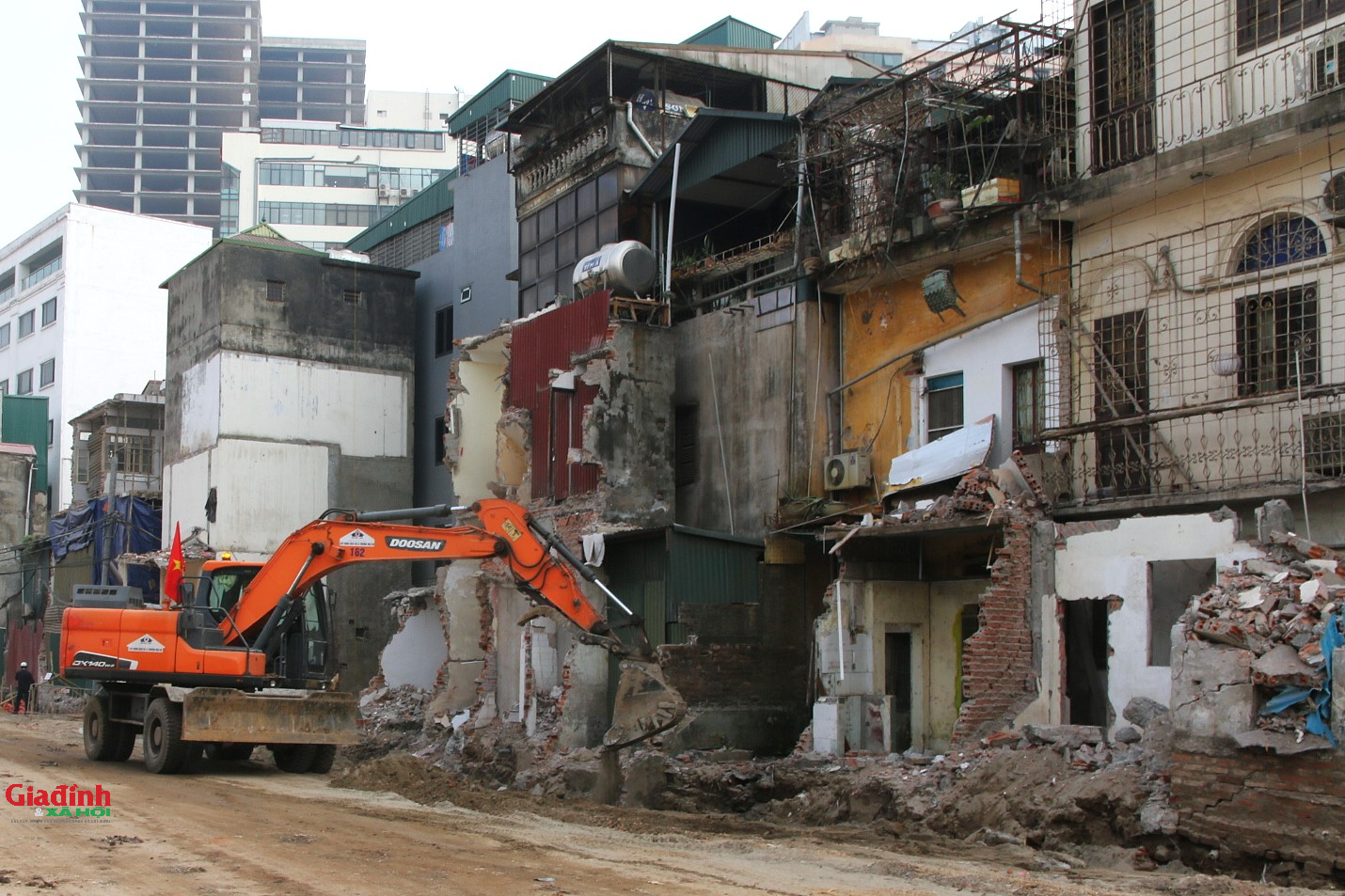 H&agrave; Nội: Hiện trạng dự &aacute;n đường V&agrave;nh đai 1 Ho&agrave;ng Cầu - Voi Phục sau khi di dời gần 2.000 hộ d&acirc;n - Ảnh 5.