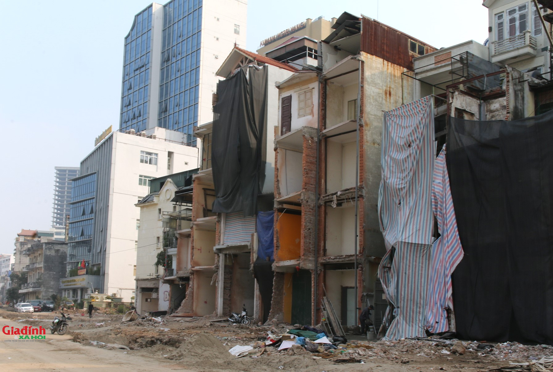 H&agrave; Nội: Hiện trạng dự &aacute;n đường V&agrave;nh đai 1 Ho&agrave;ng Cầu - Voi Phục sau khi di dời gần 2.000 hộ d&acirc;n - Ảnh 9.