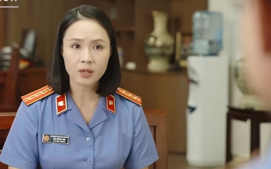 Viện ph&oacute; Viện Kiểm s&aacute;t Hằng Thu ngỡ ng&agrave;ng trước sai phạm của em trai chủ tịch tỉnh