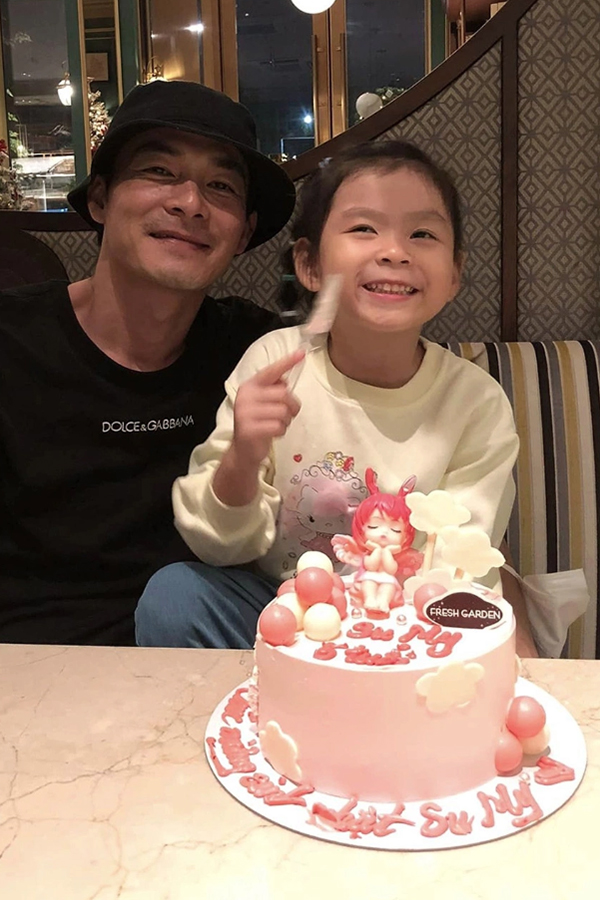 C&oacute; t&ecirc;n trong phim trăm tỷ, Qu&aacute;ch Ngọc Ngoan t&igrave;m lại được h&agrave;o quang - Ảnh 4.