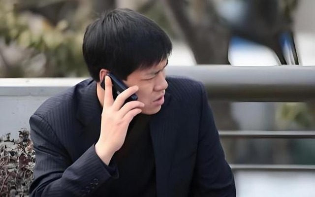 T&igrave;m đồng nghiệp đ&ograve;i nợ 75 triệu đồng, t&ocirc;i ph&aacute;t hiện sự thật kh&ocirc;ng d&aacute;m tin - Ảnh 1.