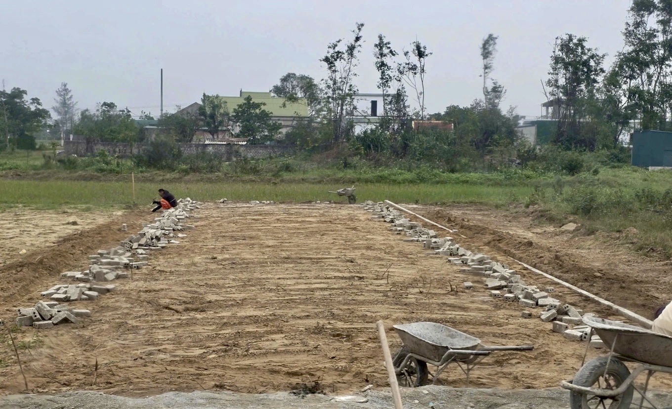 Thận trọng mua đất nền trong cơn s&oacute;ng ảo - Ảnh 3.