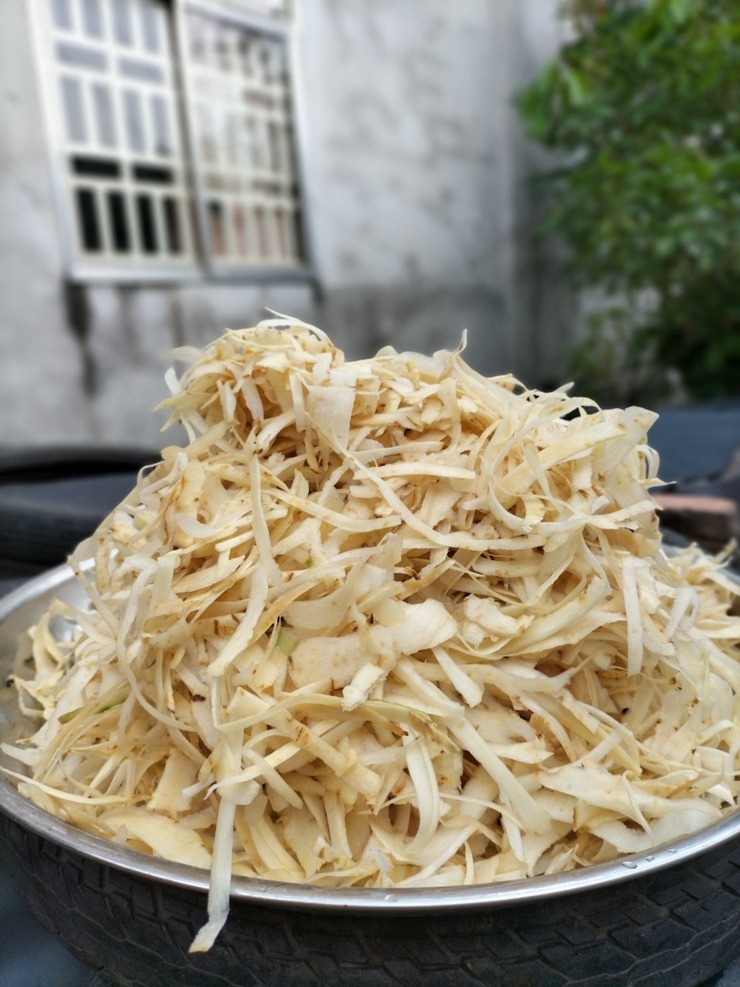 Độc đáo loại mứt từ rễ cây, giá trên nửa triệu đồng 1kg nhưng vẫn cháy hàng dịp Tết - Ảnh 2. Độc đáo loại mứt từ rễ cây, giá trên nửa triệu đồng 1kg nhưng vẫn cháy hàng dịp Tết - Ảnh 2.