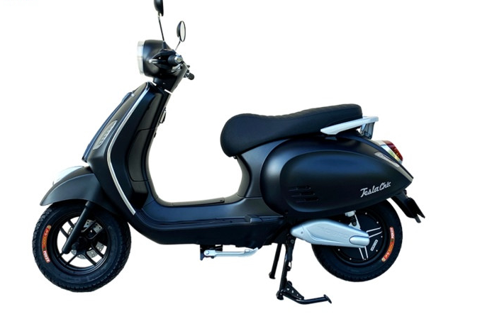 Xe m&aacute;y điện gi&aacute; 21,9 triệu đồng ở Việt Nam đẹp long lanh, đi 80km/lần sạc, rẻ hơn Vision, chỉ như xe số Wave Alpha - Ảnh 3.