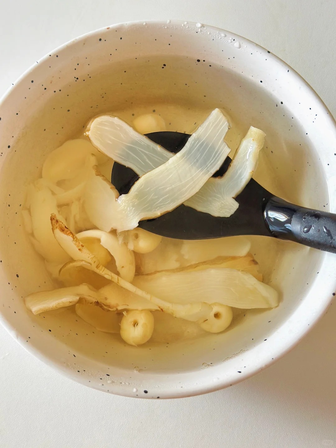 "Cứu c&aacute;nh" cho hội C&uacute; Đ&ecirc;m: 7 c&ocirc;ng thức "nước thần" gi&uacute;p thải độc gan, mắt s&aacute;ng, da dẻ hồng h&agrave;o bất chấp deadline d&iacute; - Ảnh 5.