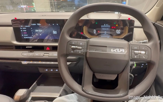 Gi&aacute; cả SUV cỡ nhỏ tại Việt Nam: Kia Sonet , Toyota Raize v&agrave; lựa chọn hợp l&yacute; - Ảnh 1.