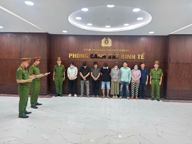 Triệt ph&aacute; đường d&acirc;y 'ph&ugrave; ph&eacute;p' 50 tấn thịt heo th&agrave;nh đ&agrave; điểu, bắp d&ecirc;, nh&iacute;m, nai, b&aacute;n ra thị trường - Ảnh 2.