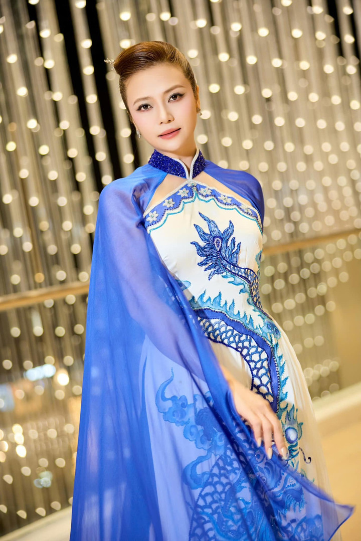 Nhan sắc trẻ đẹp ở tuổi U50 của nữ NSƯT đang g&acirc;y sốt tr&ecirc;n phim giờ v&agrave;ng VTV - Ảnh 7.