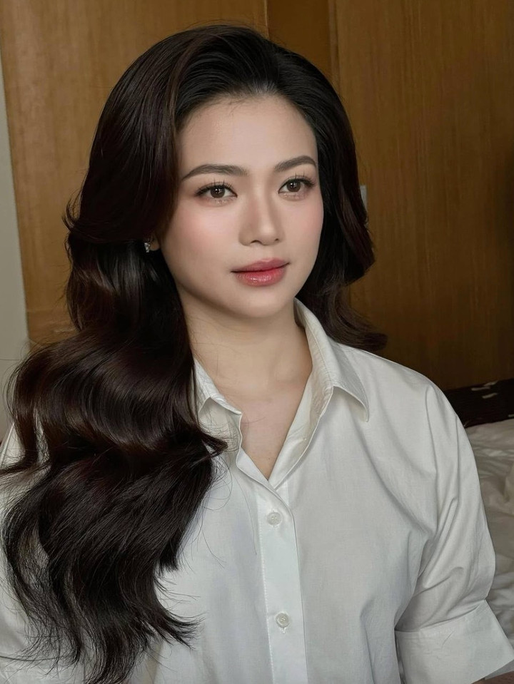 Nhan sắc trẻ đẹp ở tuổi U50 của nữ NSƯT đang g&acirc;y sốt tr&ecirc;n phim giờ v&agrave;ng VTV - Ảnh 5.