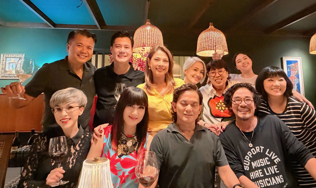 Quang Dũng mở tiệc ấm c&uacute;ng tại biệt thự 400 m2 ở TP HCM - Ảnh 5.