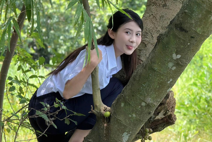 Vẻ ngọt ng&agrave;o của diễn vi&ecirc;n sinh năm 2001 đ&oacute;ng c&ugrave;ng l&uacute;c 2 phim giờ v&agrave;ng VTV - Ảnh 4.