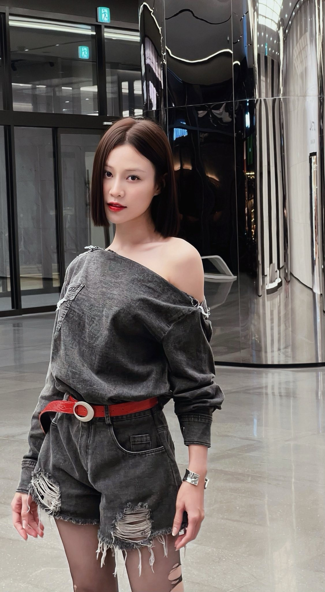 Phong c&aacute;ch 2 nữ ch&iacute;nh phim giờ v&agrave;ng: B&ecirc;n cực sang chảnh, b&ecirc;n kh&oacute; hiểu hết sức - Ảnh 10.