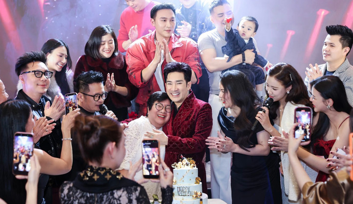 Cuộc sống 'độc th&acirc;n vui vẻ' ở tuổi 45 của ca sỹ Quang H&agrave; - Ảnh 2.