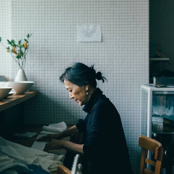 Qua tuổi 60: C&oacute; 3 thứ n&agrave;y trong tay, tuổi gi&agrave; kh&ocirc;ng c&ograve;n lo lắng - Ảnh 1.