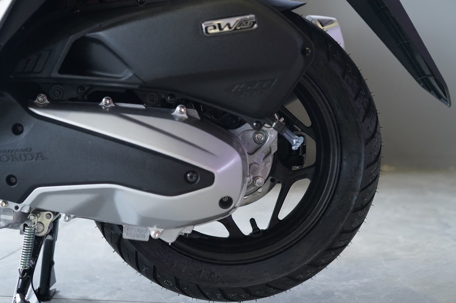 Xe ga 150cc giá 56 triệu đồng của Honda trang bị 'xịn' như SH, đẹp hơn SH Mode, rẻ chỉ như Air Blade - Ảnh 3. Xe ga 150cc giá 56 triệu đồng của Honda trang bị 'xịn' như SH, đẹp hơn SH Mode, rẻ chỉ như Air Blade - Ảnh 3.