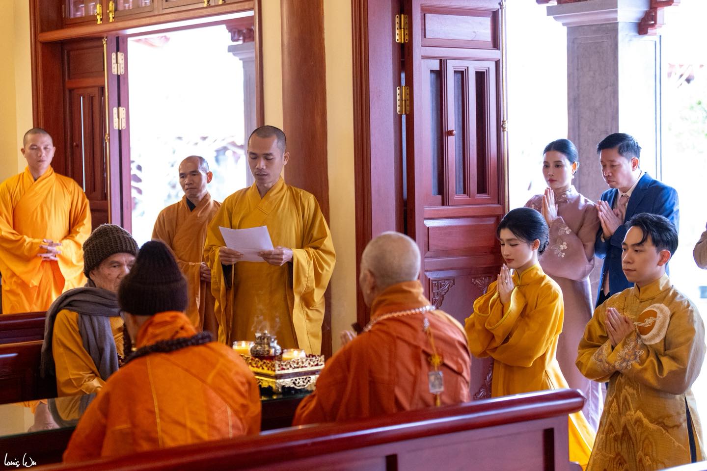 Cận cảnh ng&ocirc;i ch&ugrave;a c&oacute; bảo th&aacute;p d&aacute;t v&agrave;ng - Nơi doanh nh&acirc;n Minh Ho&agrave;ng v&agrave; &Aacute; hậu Phương Nhi l&agrave;m lễ Hằng thuận - Ảnh 1.