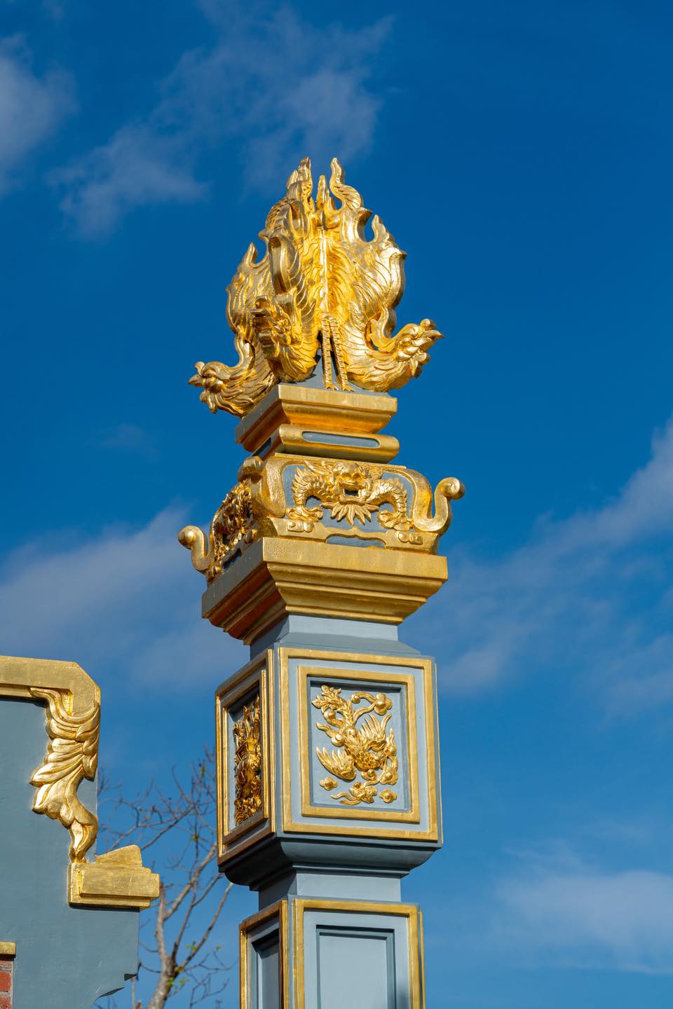 Cận cảnh ng&ocirc;i ch&ugrave;a c&oacute; bảo th&aacute;p d&aacute;t v&agrave;ng - Nơi doanh nh&acirc;n Minh Ho&agrave;ng v&agrave; &Aacute; hậu Phương Nhi l&agrave;m lễ Hằng thuận - Ảnh 15.