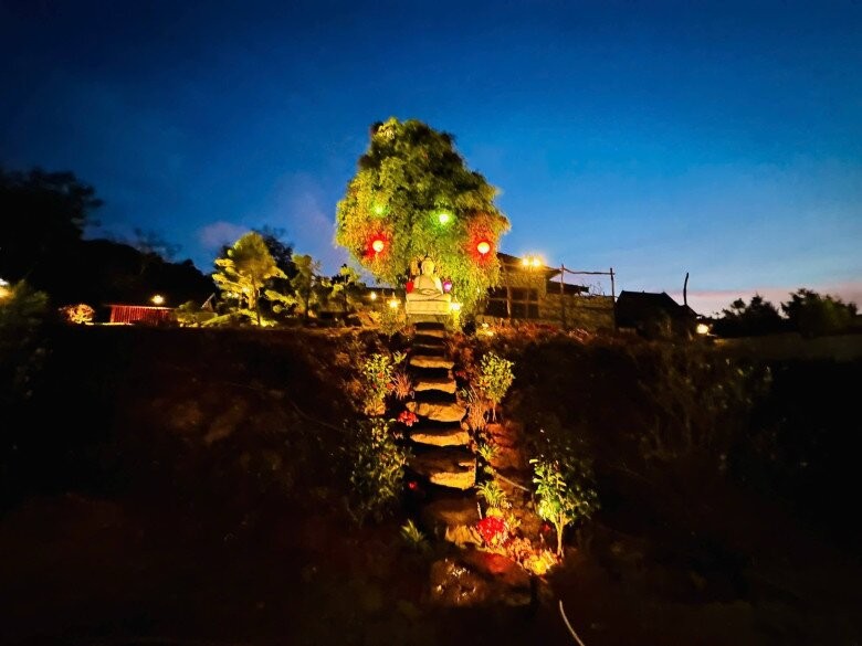 Việt Hương tặng quà siêu to cho Hoàng Mập , biệt thự 10 . 000 M2 tuyệt đẹp - Ảnh 3. Việt Hương tặng quà siêu to cho Hoàng Mập , biệt thự 10 . 000 M2 tuyệt đẹp - Ảnh 3.