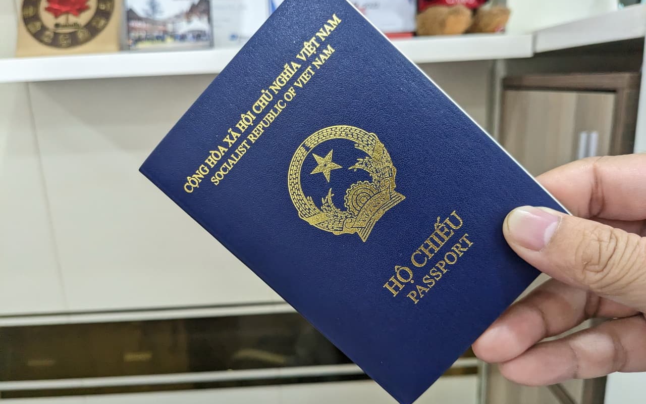 Hết năm 2026, hàng triệu người làm hộ chiếu không còn được hưởng quyền lợi đặc biệt