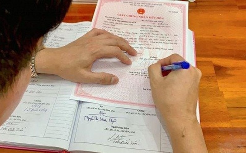 Th&ocirc;ng tin quan trọng d&agrave;nh cho những ai sắp đăng k&yacute; kết h&ocirc;n, mắc sai lầm n&agrave;y c&oacute; thể mất 5 triệu đồng - Ảnh 2.