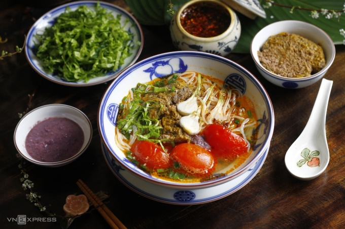 Ăn cua đồng đ&uacute;ng c&aacute;ch để bảo vệ sức khỏe v&agrave; tr&aacute;nh độc tố nguy hiểm - Ảnh 2.