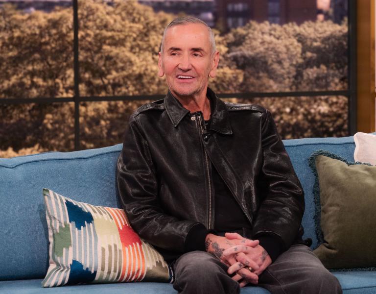 Nh&acirc;n chứng trong đ&aacute;m cưới Brooklyn kể về điệu nhảy "kh&ocirc;ng ph&ugrave; hợp" của Victoria - Ảnh 1.