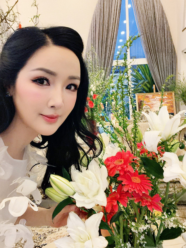 Tuổi U60, một hoa hậu Việt tích cực giảm cân để đón Tết 'ăn bánh chưng' - Ảnh 3. Tuổi U60, một hoa hậu Việt tích cực giảm cân để đón Tết 'ăn bánh chưng' - Ảnh 3.