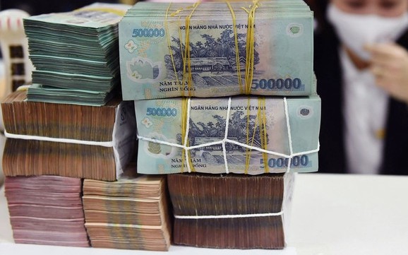 Gửi tiết kiệm 200 triệu đồng kỳ hạn 13 th&aacute;ng nhận l&atilde;i suất hấp dẫn năm 2026 - Ảnh 1.