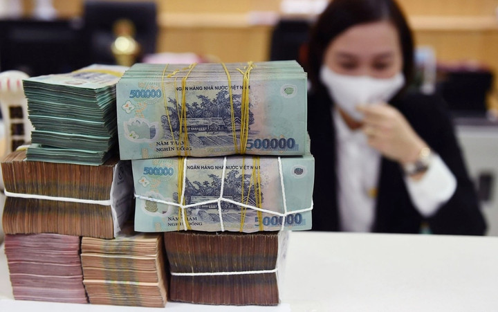 Bất ngờ số tiền lãi nhận được khi gửi tiết kiệm 400 triệu đồng kỳ hạn 12 tháng - Ảnh 2. Bất ngờ số tiền lãi nhận được khi gửi tiết kiệm 400 triệu đồng kỳ hạn 12 tháng - Ảnh 2.