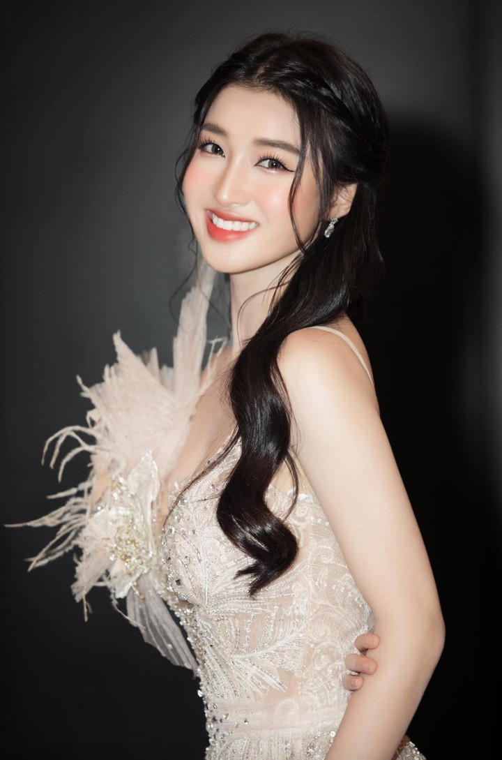 Top 3 Miss World Vietnam 2022: Người đăng quang quốc tế, người l&agrave;m d&acirc;u tỷ ph&uacute; - Ảnh 5.