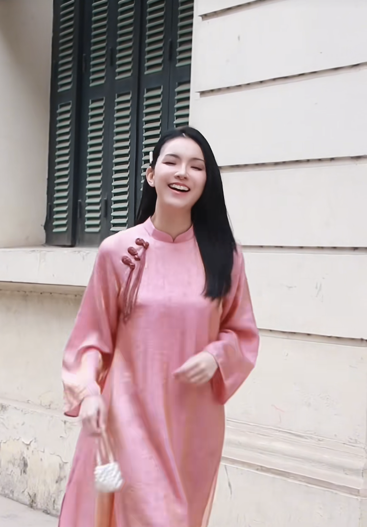 Hoa hậu Th&ugrave;y L&acirc;m g&acirc;y ngỡ ng&agrave;ng ở tuổi 39 - Ảnh 4.