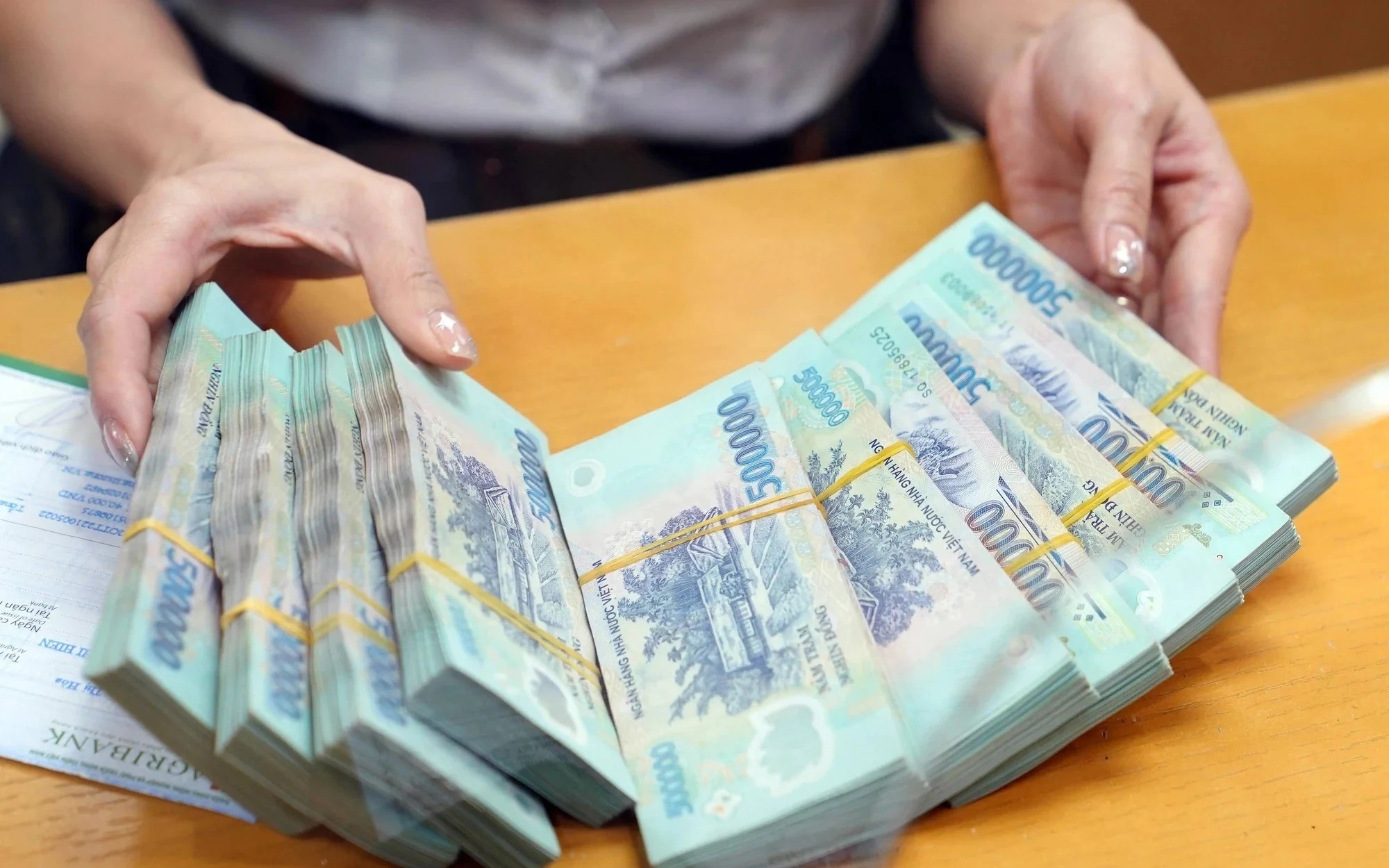 Tin s&aacute;ng 27/1: Những hộ gia đ&igrave;nh n&agrave;o ở Đ&agrave; Nẵng được tặng 2,5 triệu đồng tiền mặt v&agrave; 500 ngh&igrave;n đồng hiện vật Tết Nguy&ecirc;n đ&aacute;n 2026? Miền Bắc li&ecirc;n tục đ&oacute;n kh&ocirc;ng kh&iacute; lạnh, Tết Nguy&ecirc;n đ&aacute;n liệu c&oacute; r&eacute;t đậm?